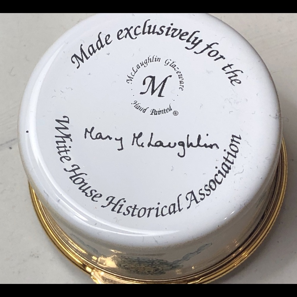 Mary Mclaughlin enamel trinket box - Picture 5 of 5